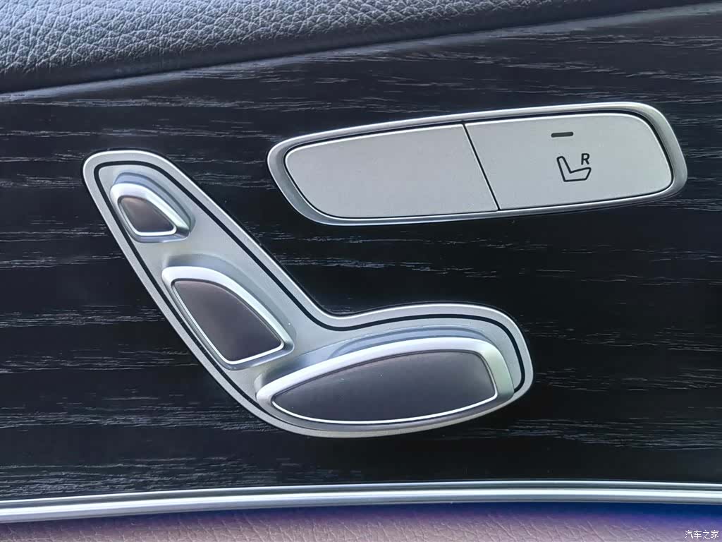 Mercedes-Benz E-Class, 2021 34