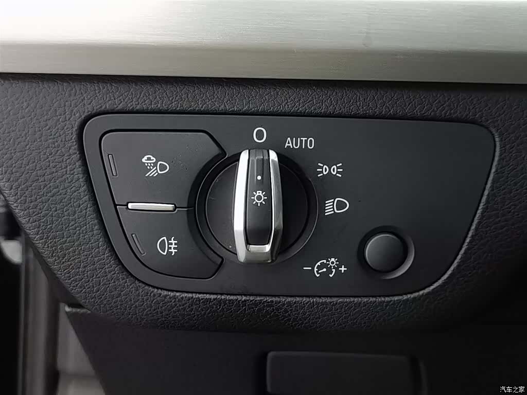 Audi Q5L, 2018 21