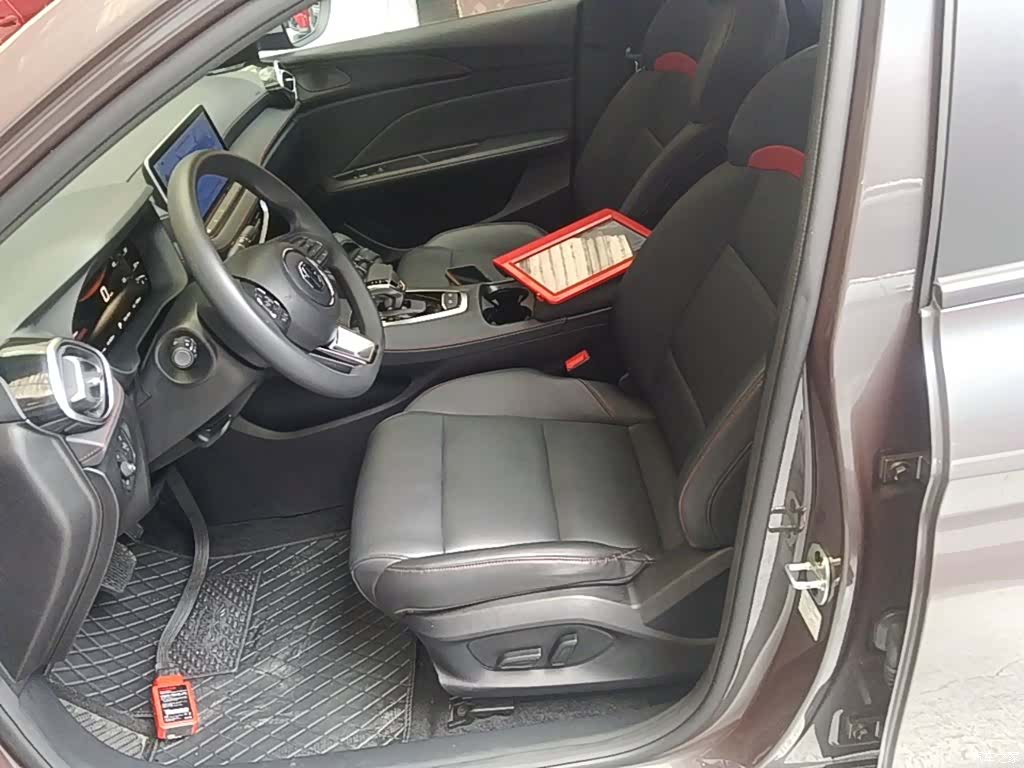 MG MG5, 2024 15