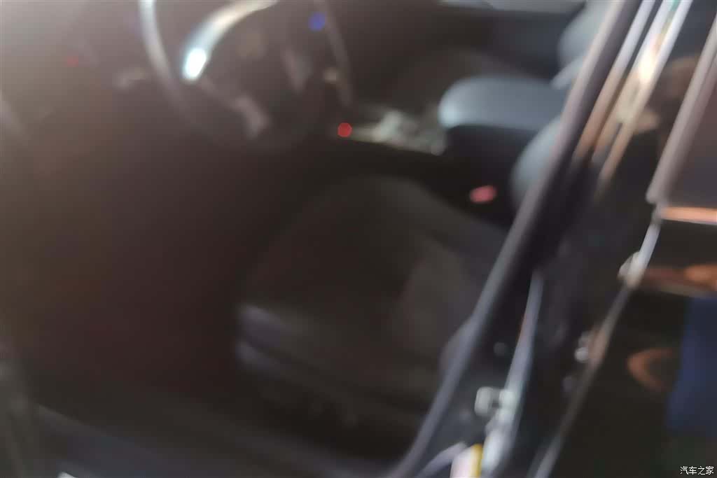 Toyota 2.5V, 2016 9