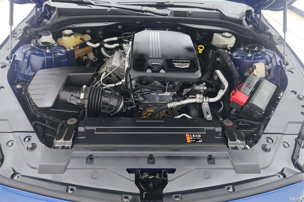 Cadillac CT5, 2021 10