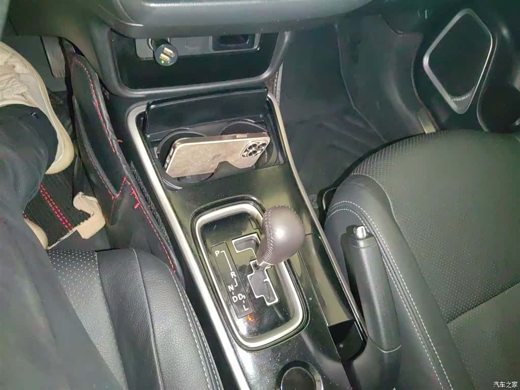 Mitsubishi Outlander, 2017 14