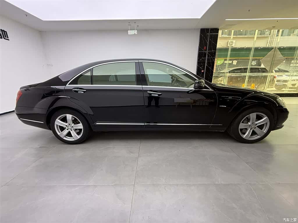 Mercedes-Benz S-Class, 2011 4