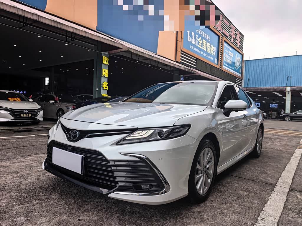 Toyota Camry 2021 2.0G Luxury