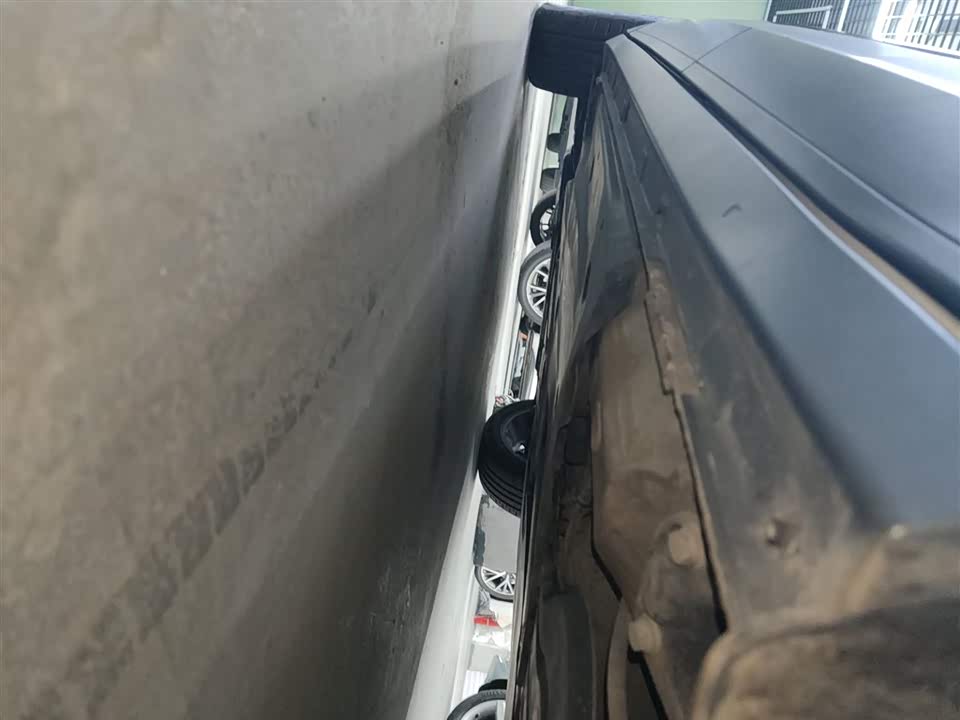 Volkswagen T-ROC exploring Songs