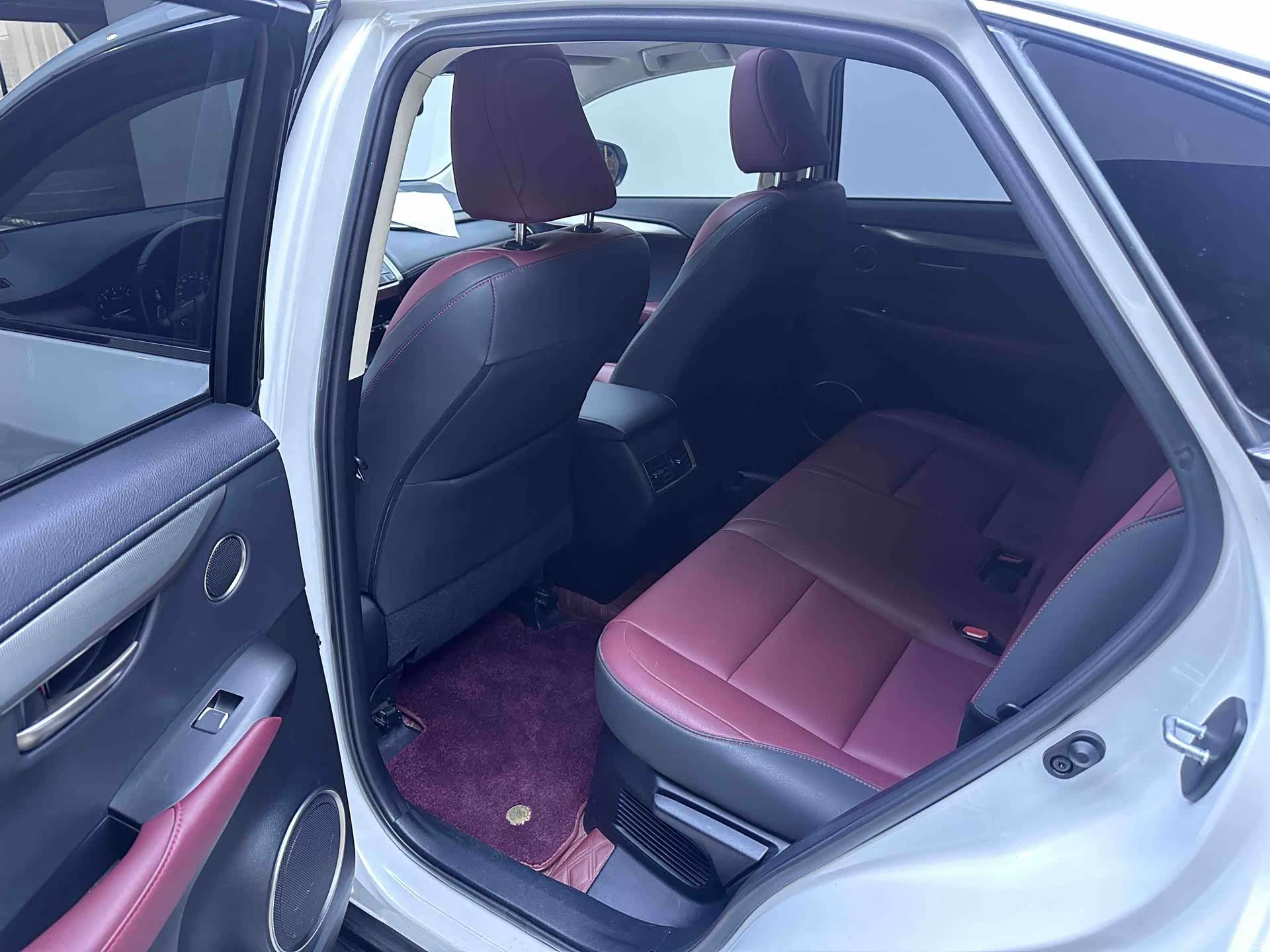 Lexus NX, 2021 9