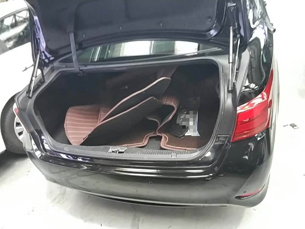 Toyota Crown, 2018 9