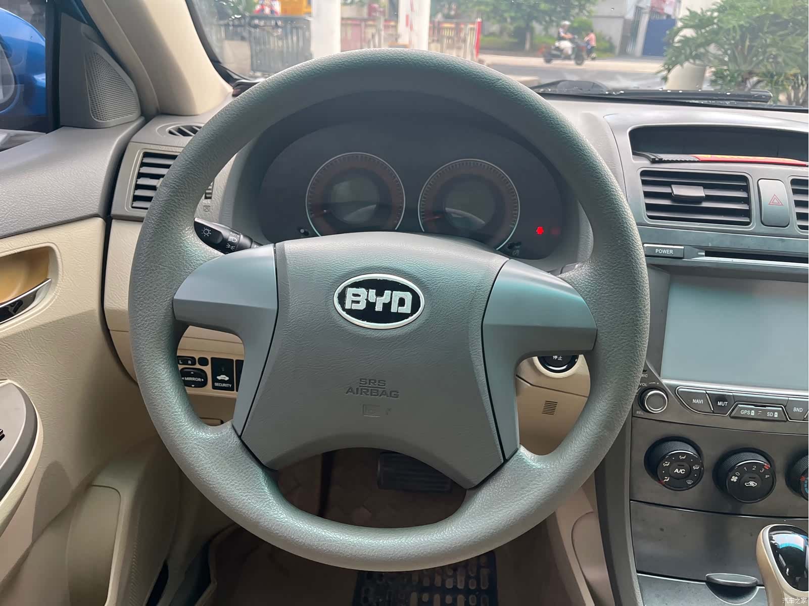 BYD L3, 2014 14