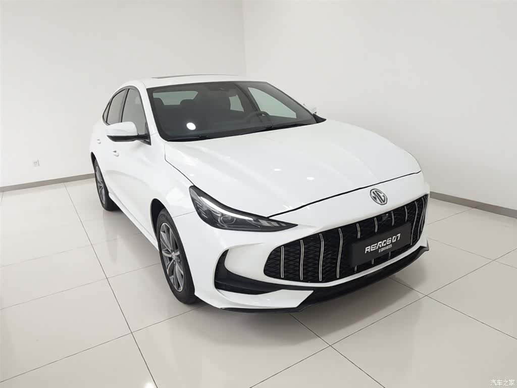 MG MG5, 2025 4