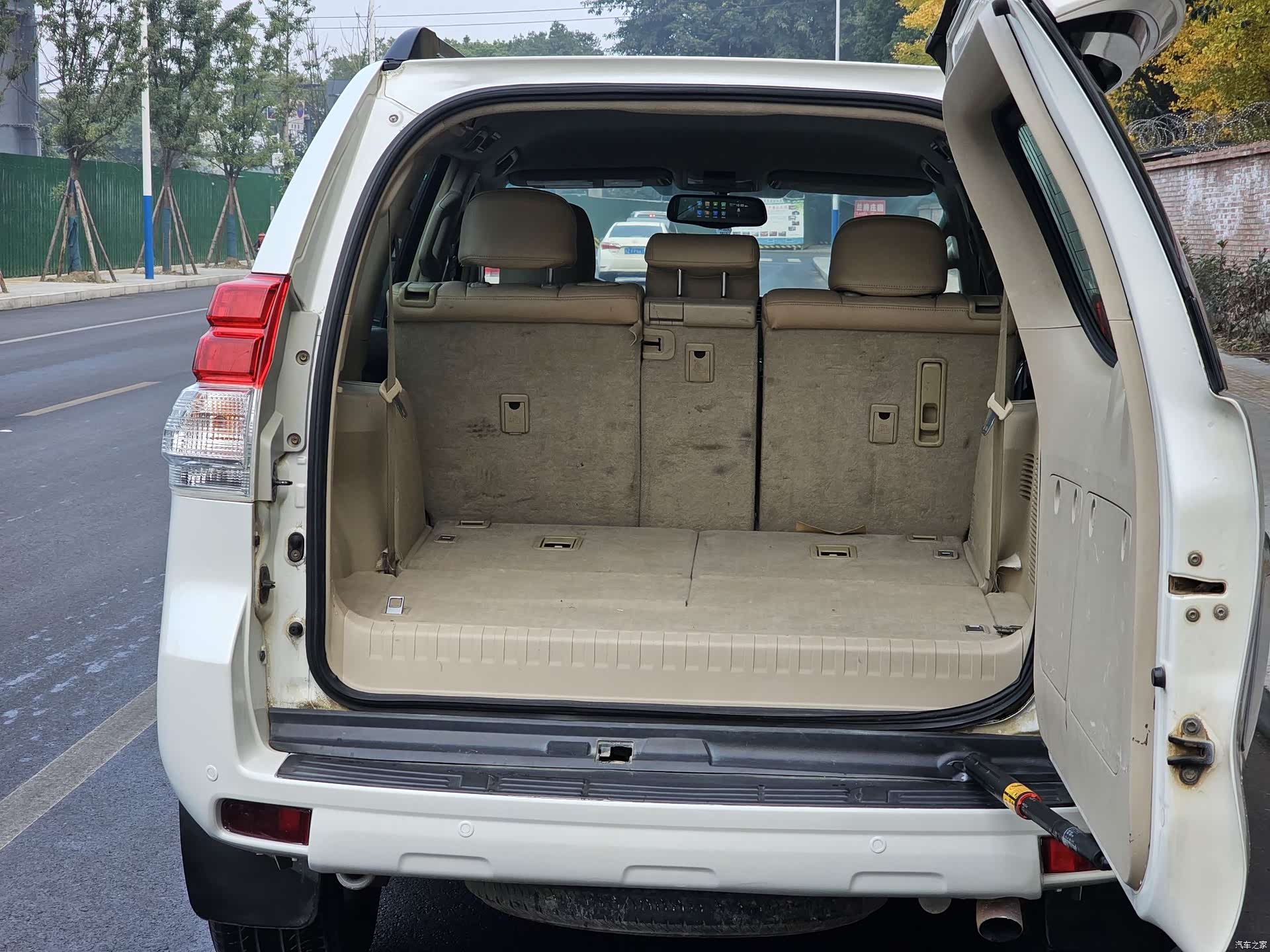 Toyota Prado, 2013 12