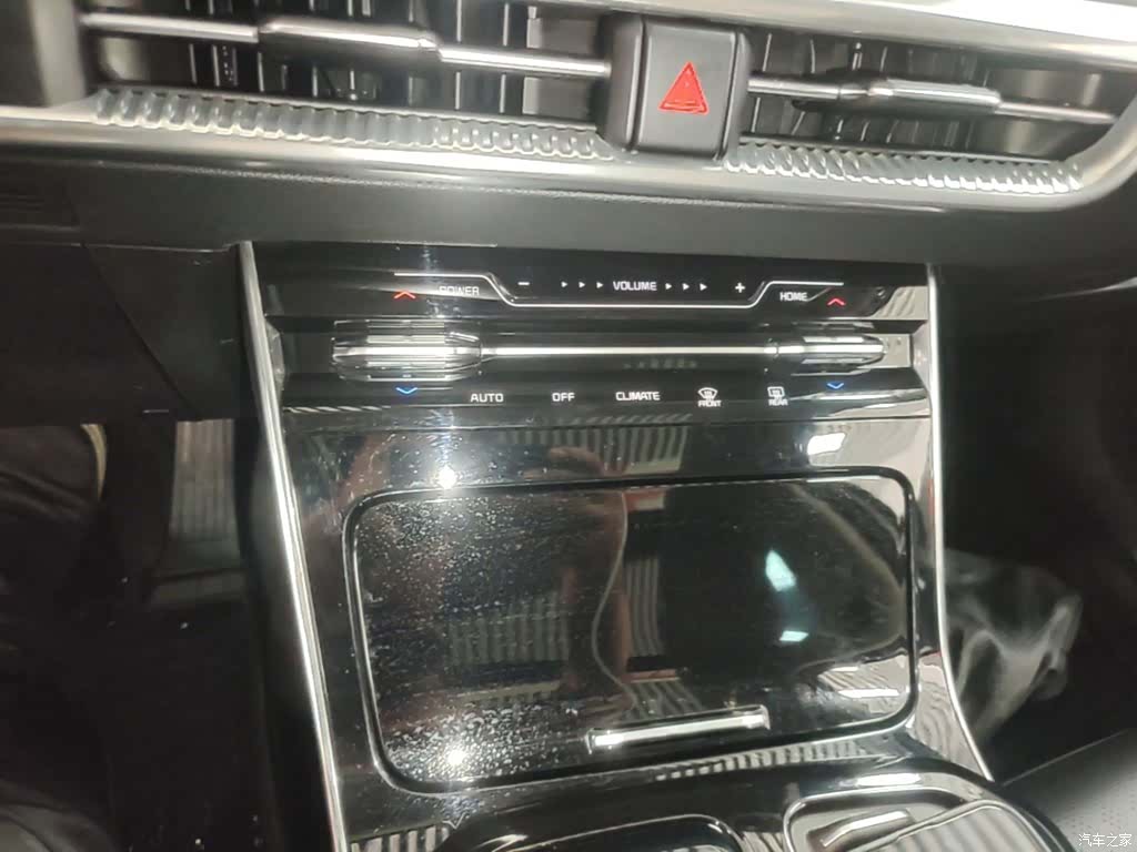 Kia K5, 2022 13