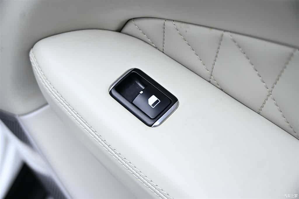 Mercedes-Benz GL-Class, 2015 29
