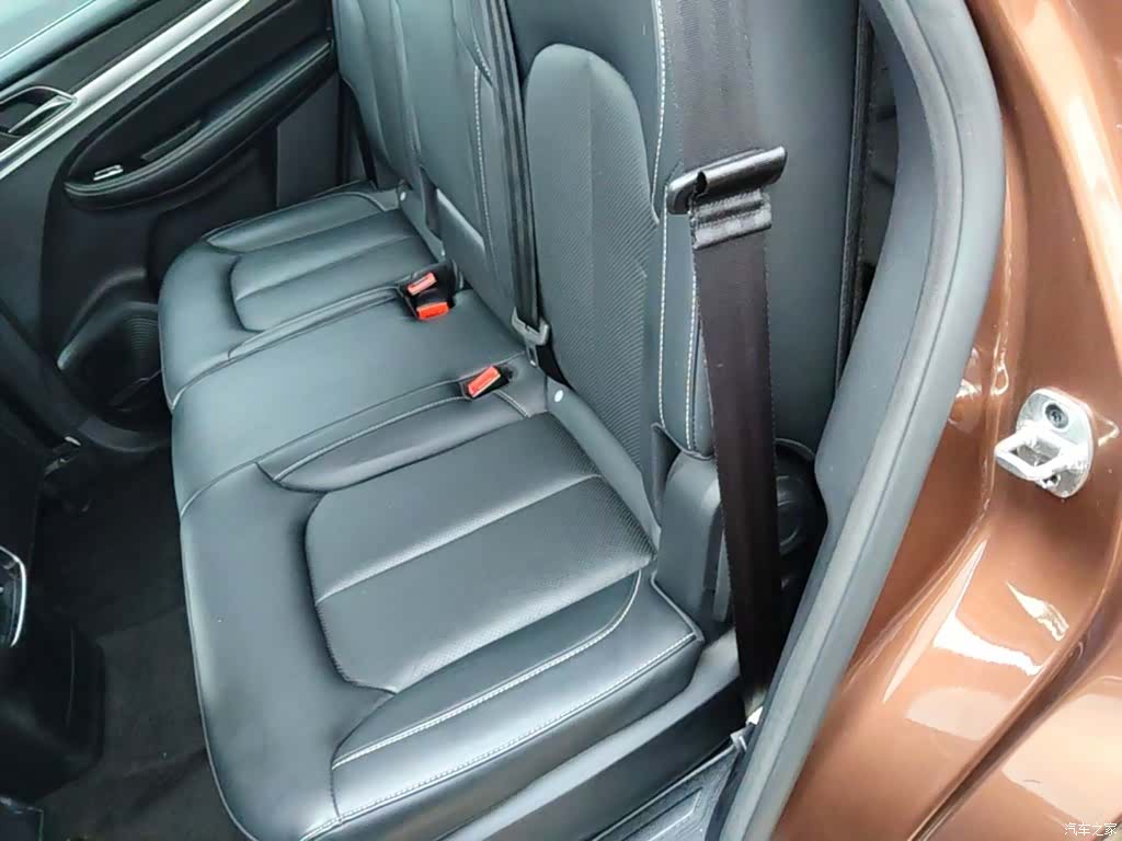 Roewe RX8, 2019 17