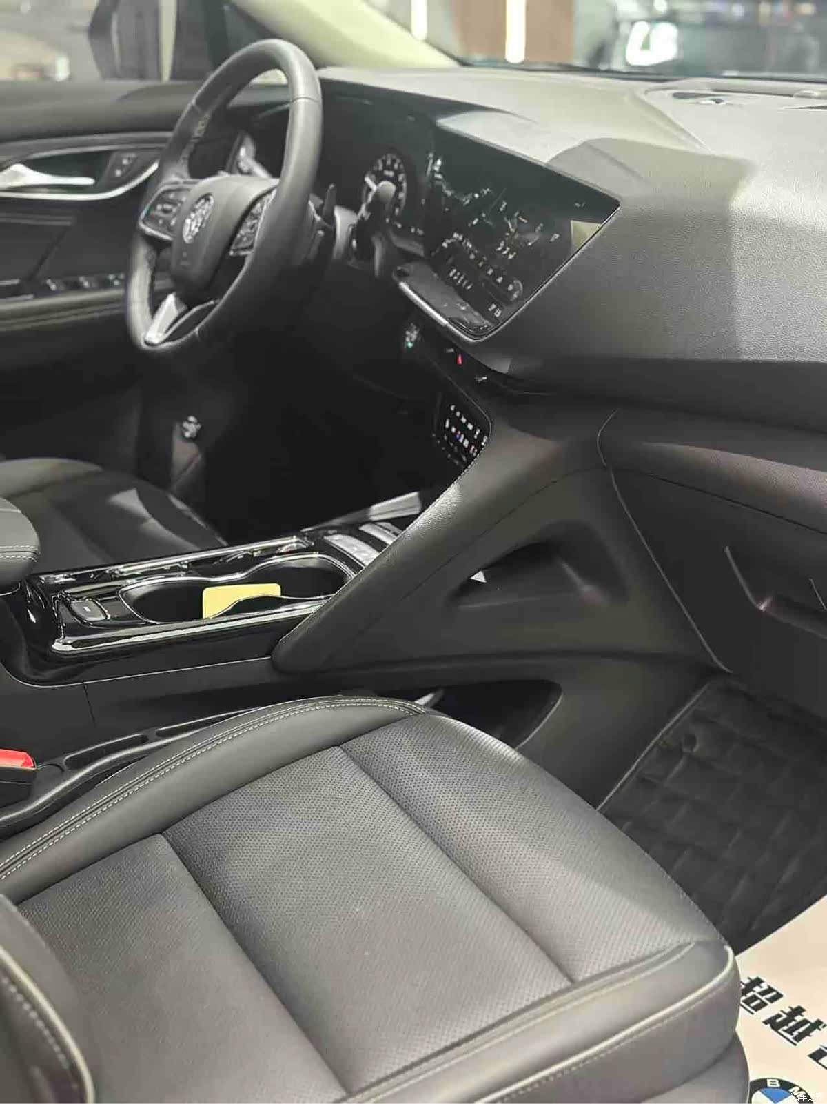 Buick Envision Plus, 2022 8