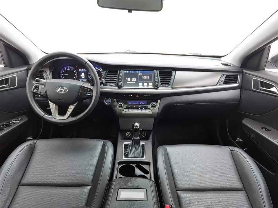 Hyundai Name picture