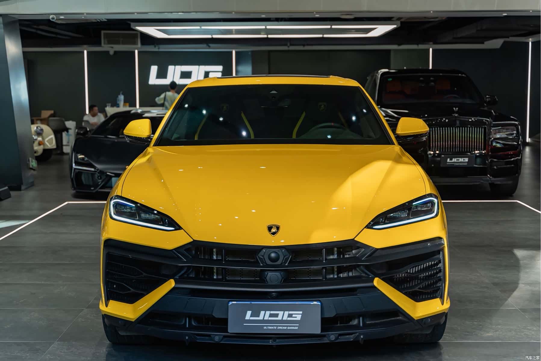 Lamborghini Urus, 2025 3