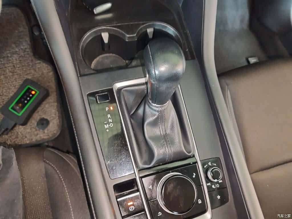 Mazda Mazda3, 2020 14