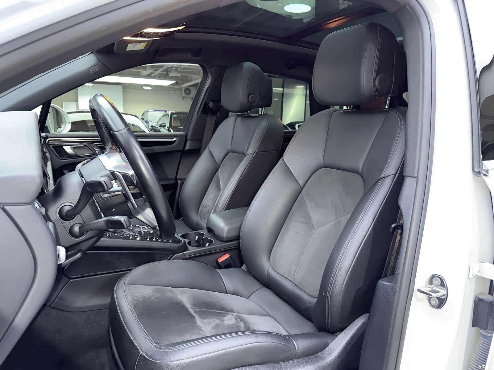 Porsche Macan, 2020 12