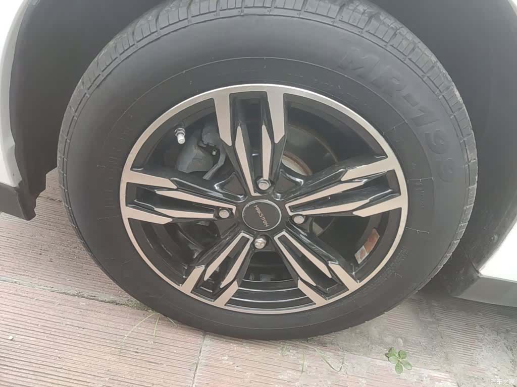 Nissan D50, 2015 23