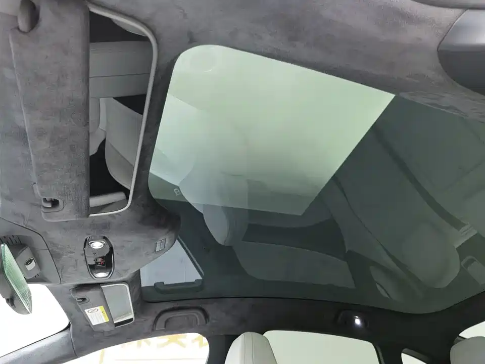 Geely Galaxy Galaxy E8