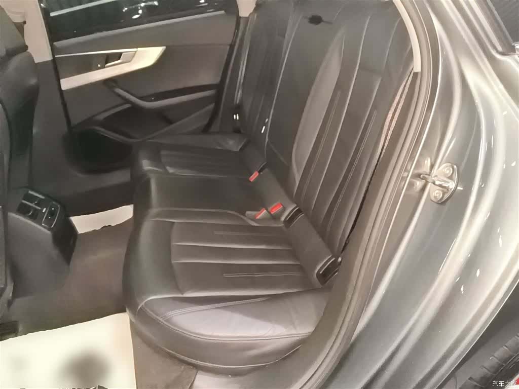 Audi A4L, 2018 13