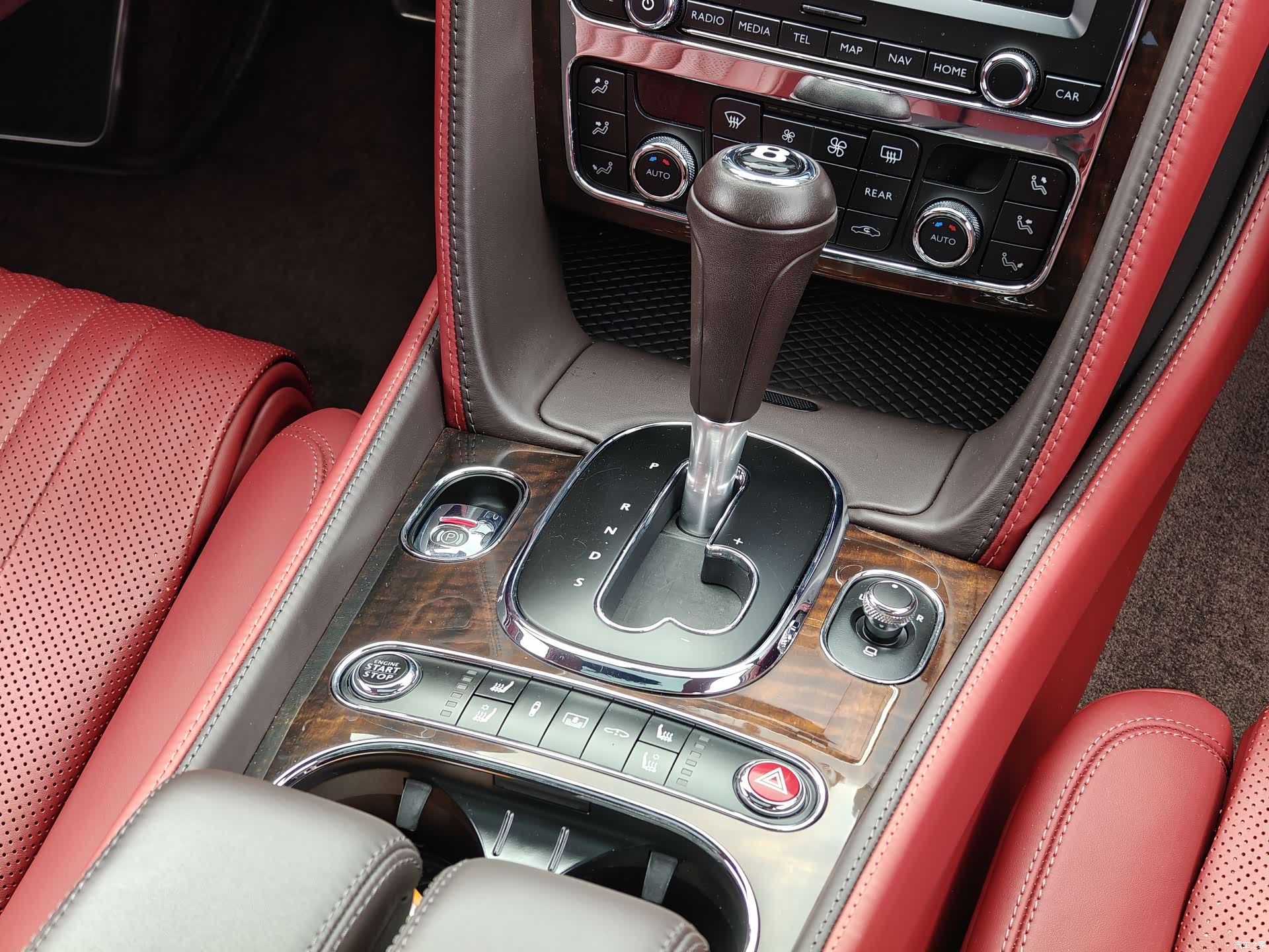 Bentley Flying Spur, 2018 9
