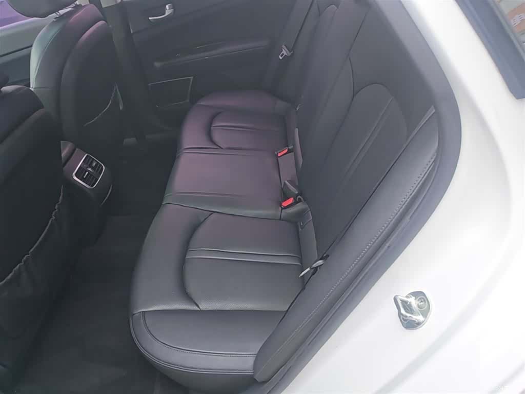 Kia K5, 2018 17