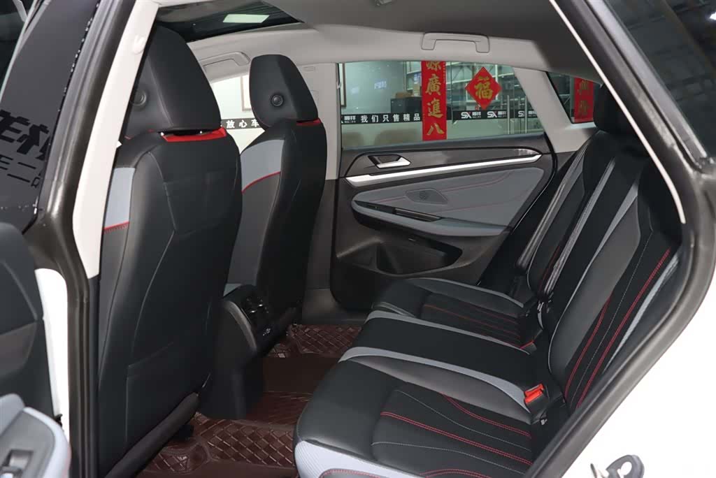 Volkswagen Lamando, 2025 11