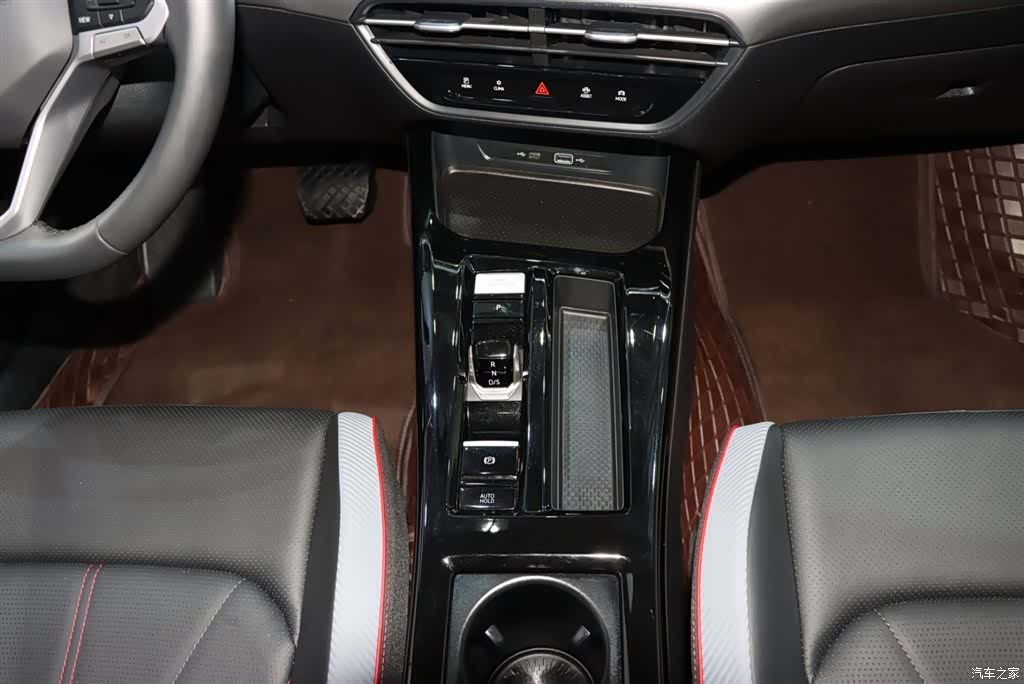 Volkswagen Lamando, 2025 15