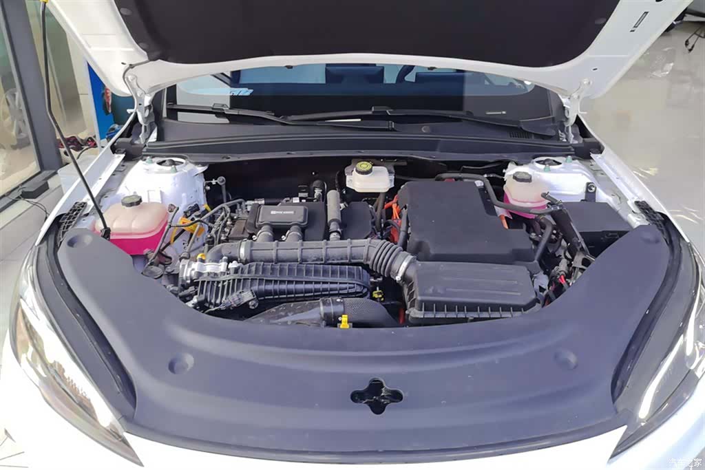BYD Seal, 2025 10