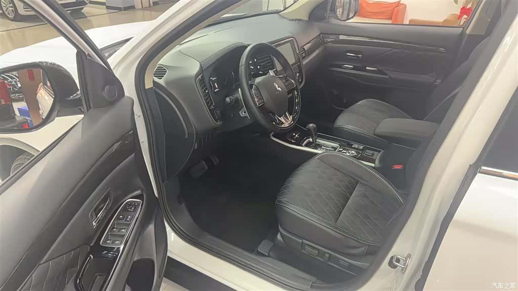 Mitsubishi Outlander, 2020 7