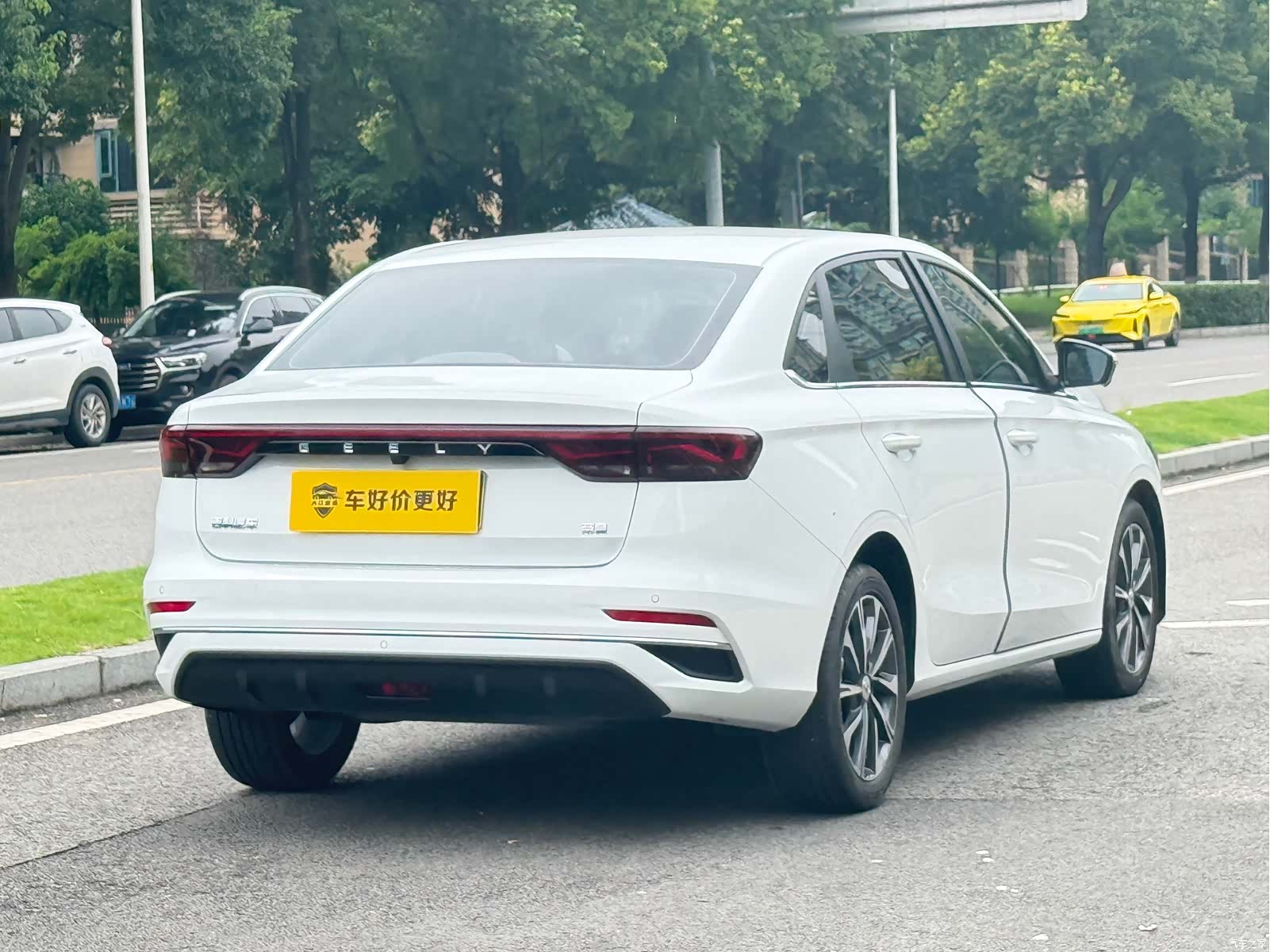 Geely Emgrand, 2024 13
