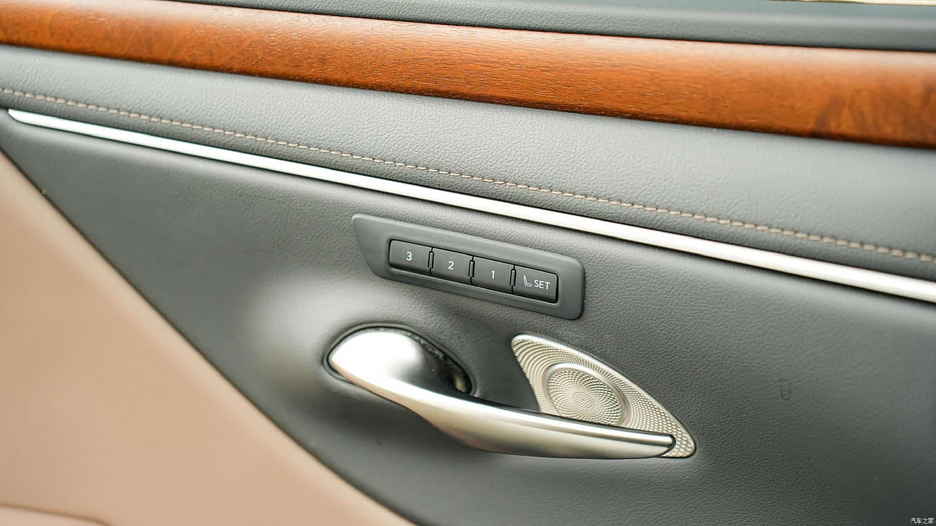 Lexus ES, 2024 24