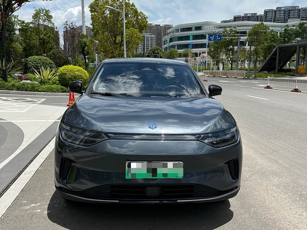 Leapmotor C11