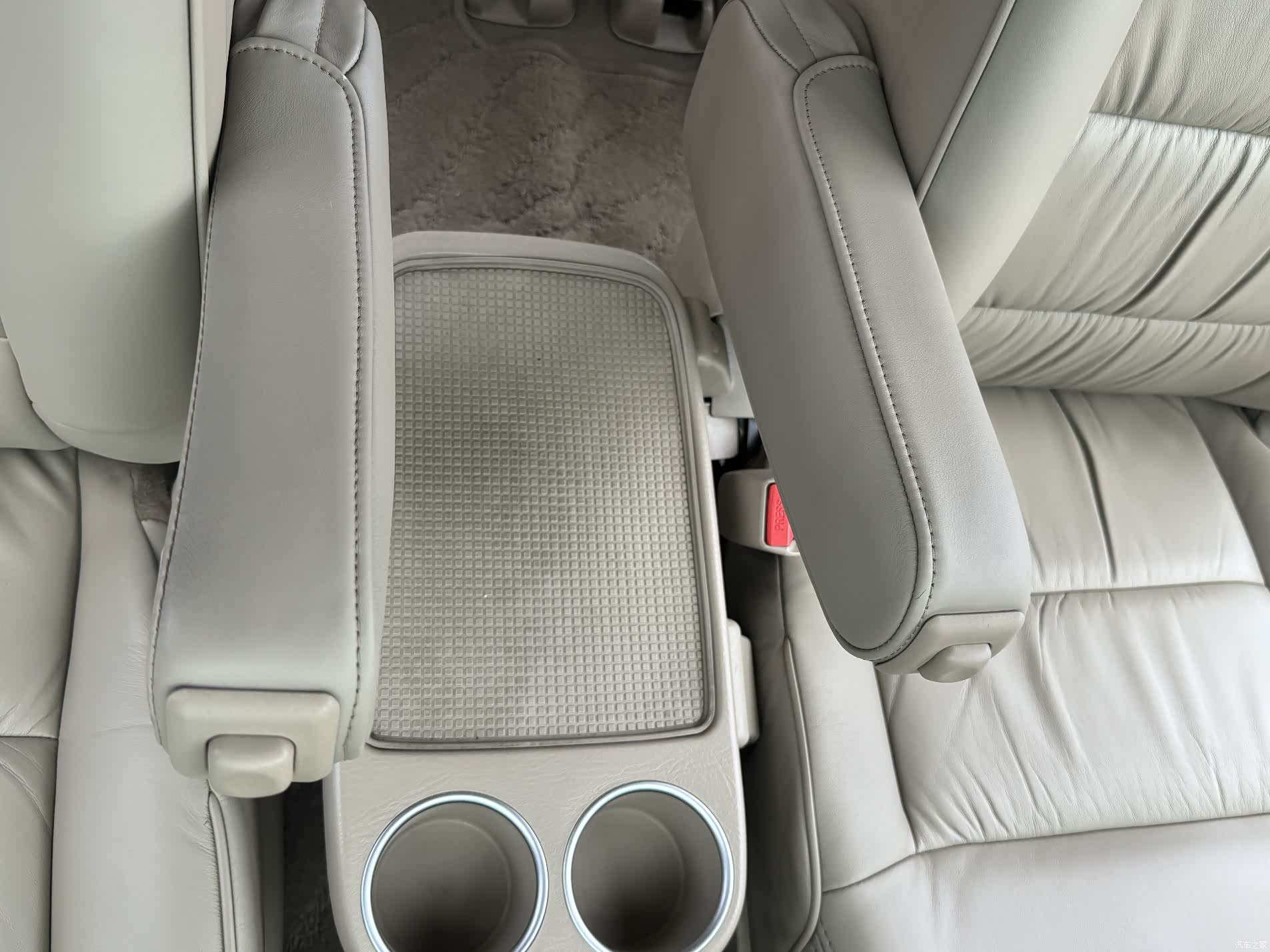 Honda Odyssey, 2003 24
