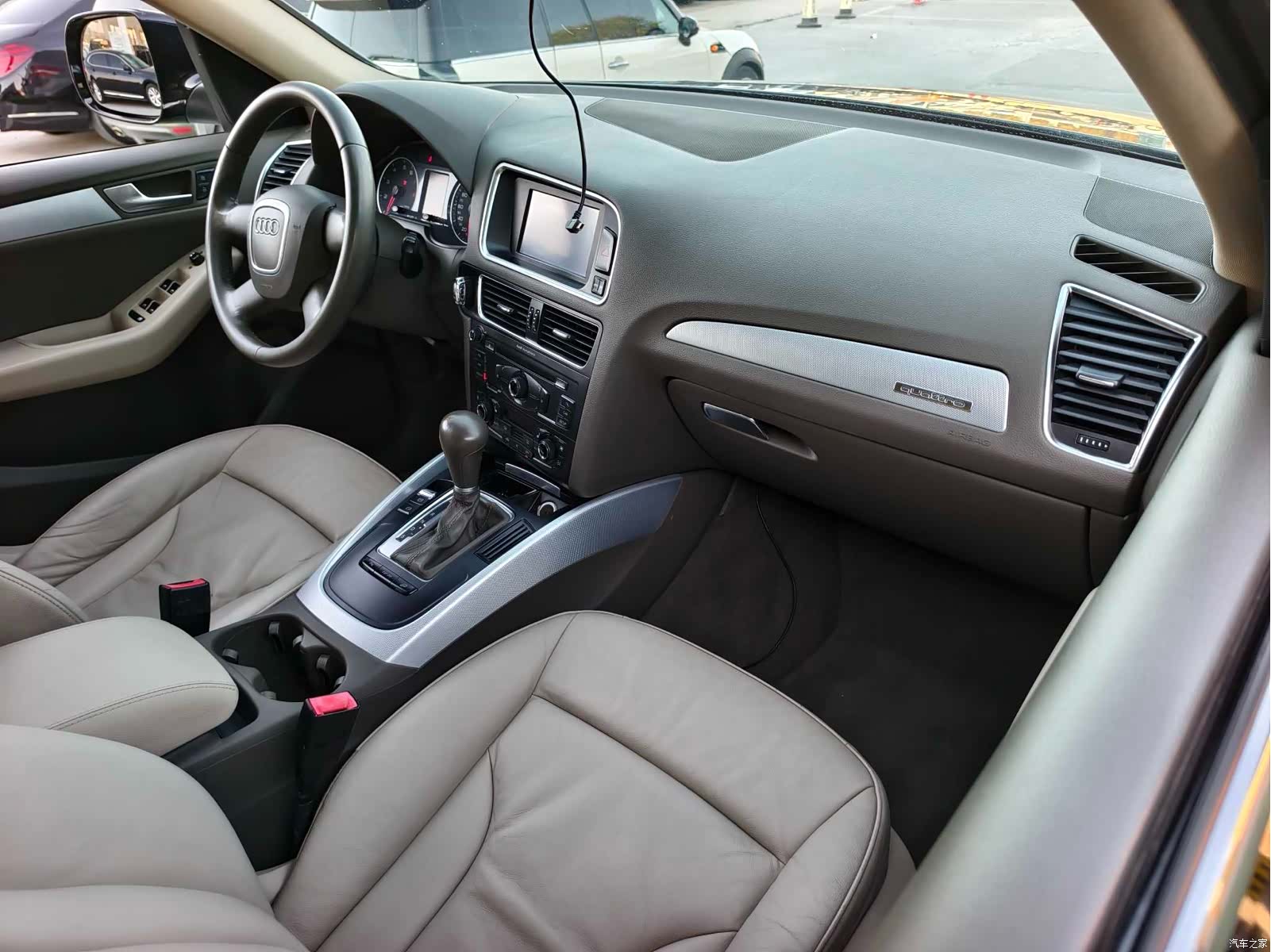 Audi Q5, 2010 21