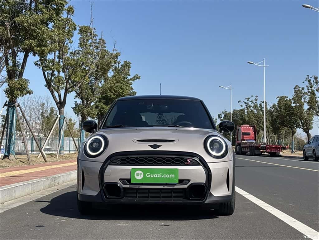 Mini Cooper, 2023 25