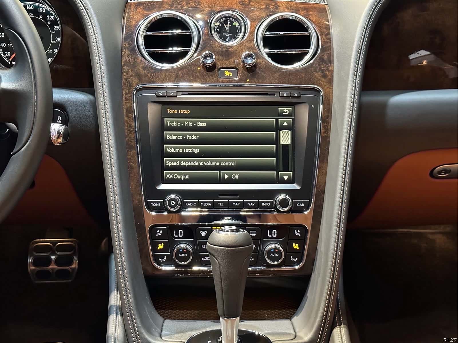Bentley Flying Spur, 2019 10