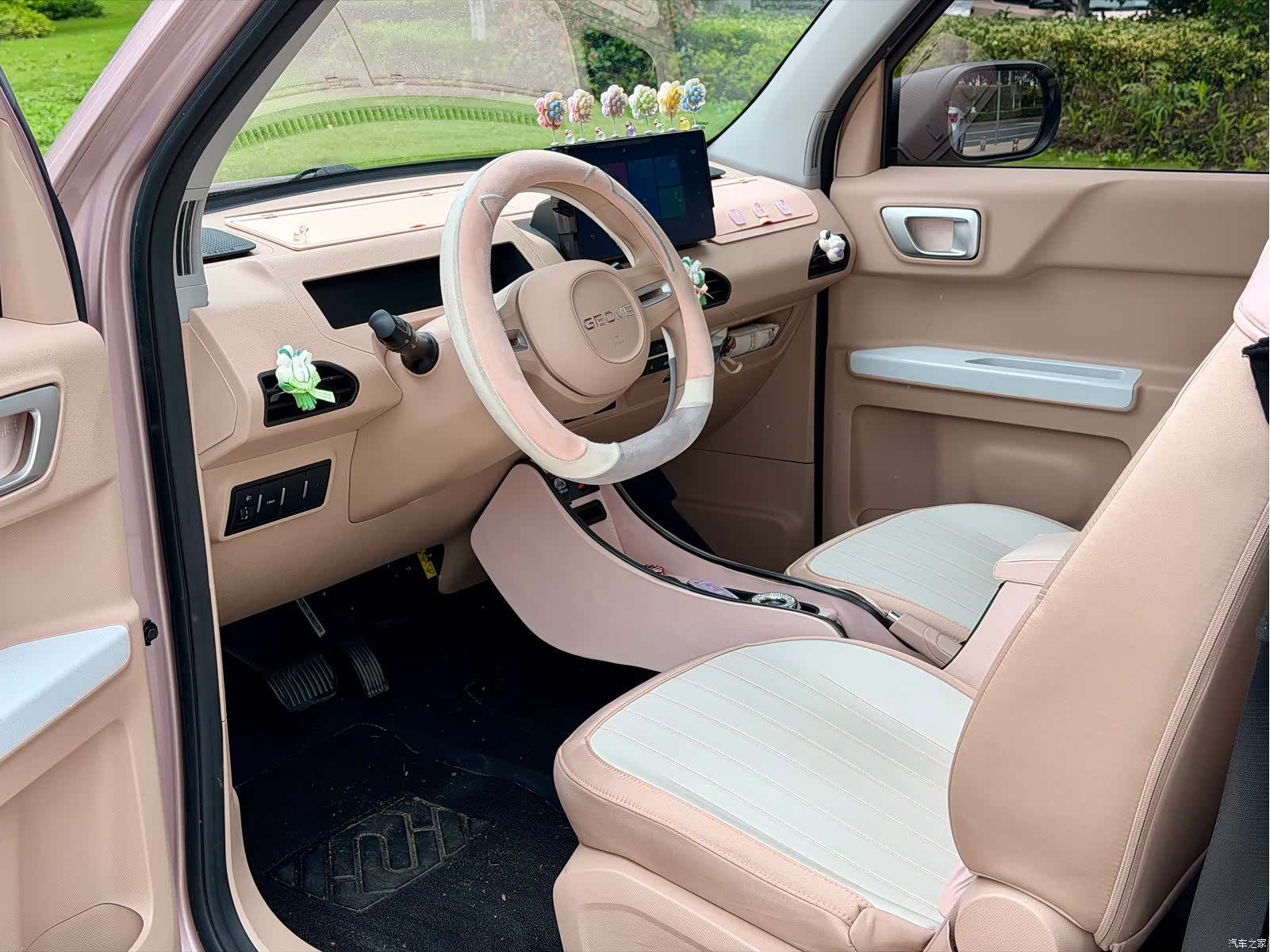 Geely Panda, 2023 9