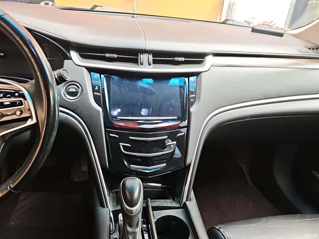 Cadillac XTS, 2019 9