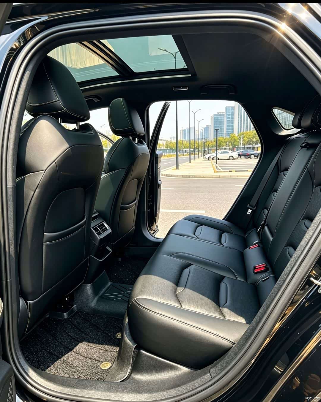 Geely Preface, 2024 8