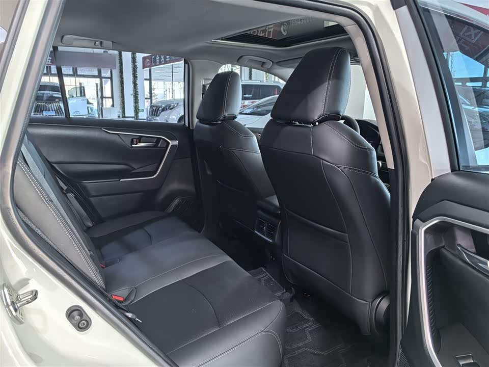 Toyota RAV4 Rongfang