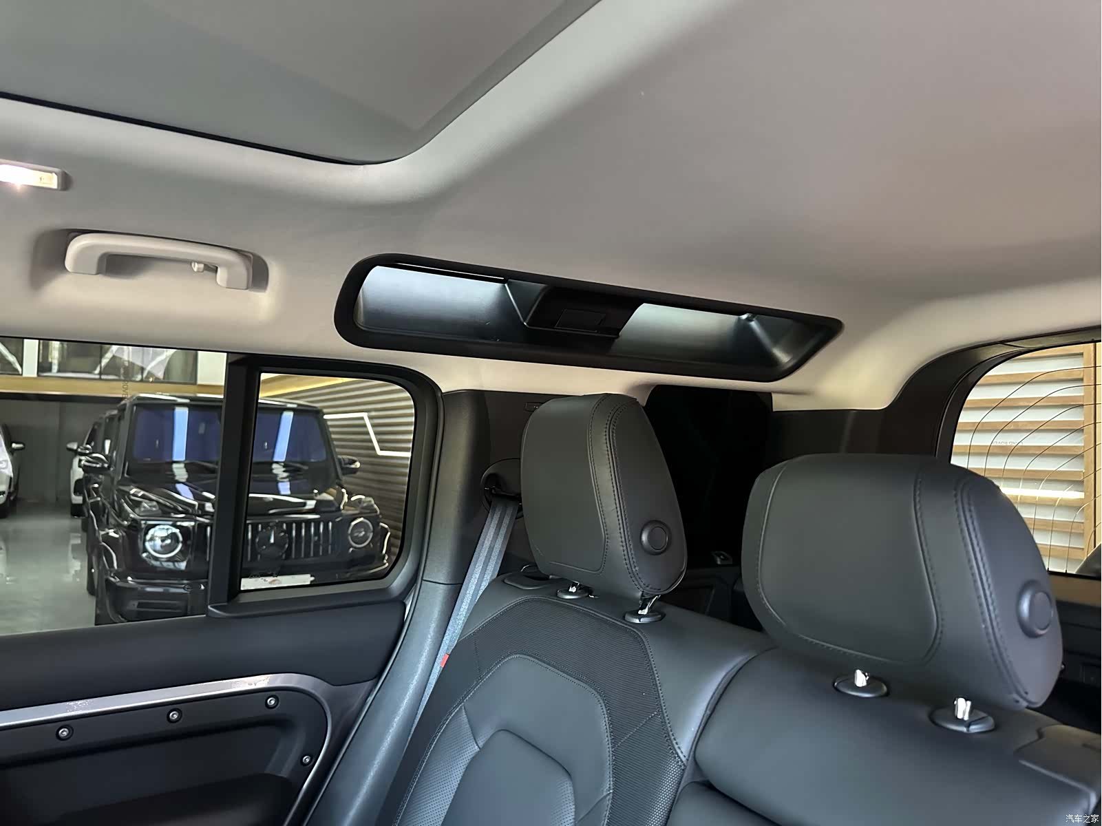 Land Rover Defender, 2022 18