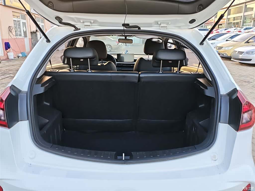 Geely X3, 2021 15