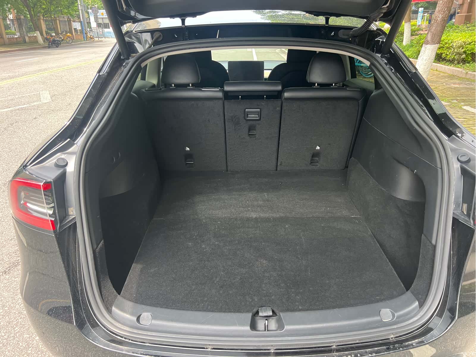 Tesla Model Y, 2022 10