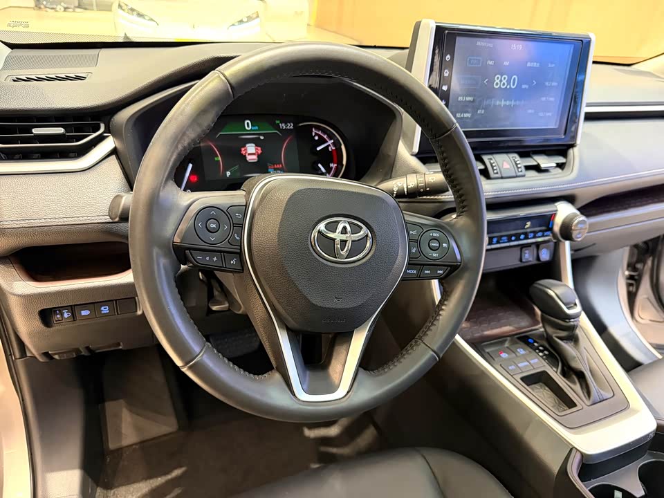 Toyota RAV4 Rongfang