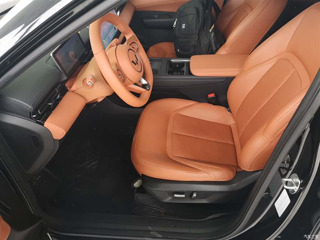 Wuling Starlight, 2025 11