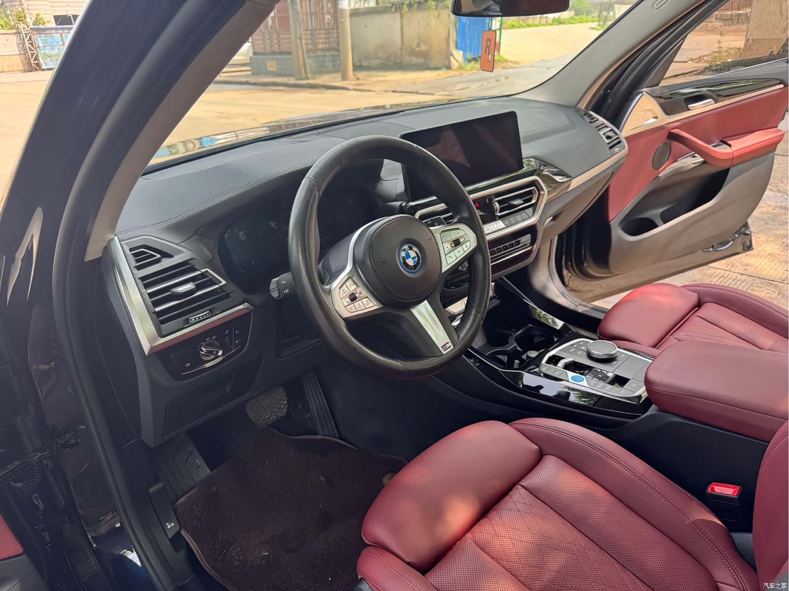 BMW iX3, 2024 4