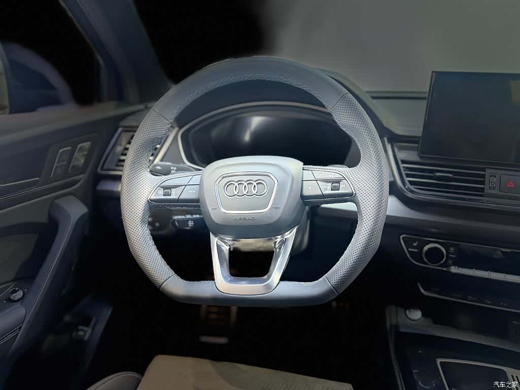 Audi Q5L, 2024 11