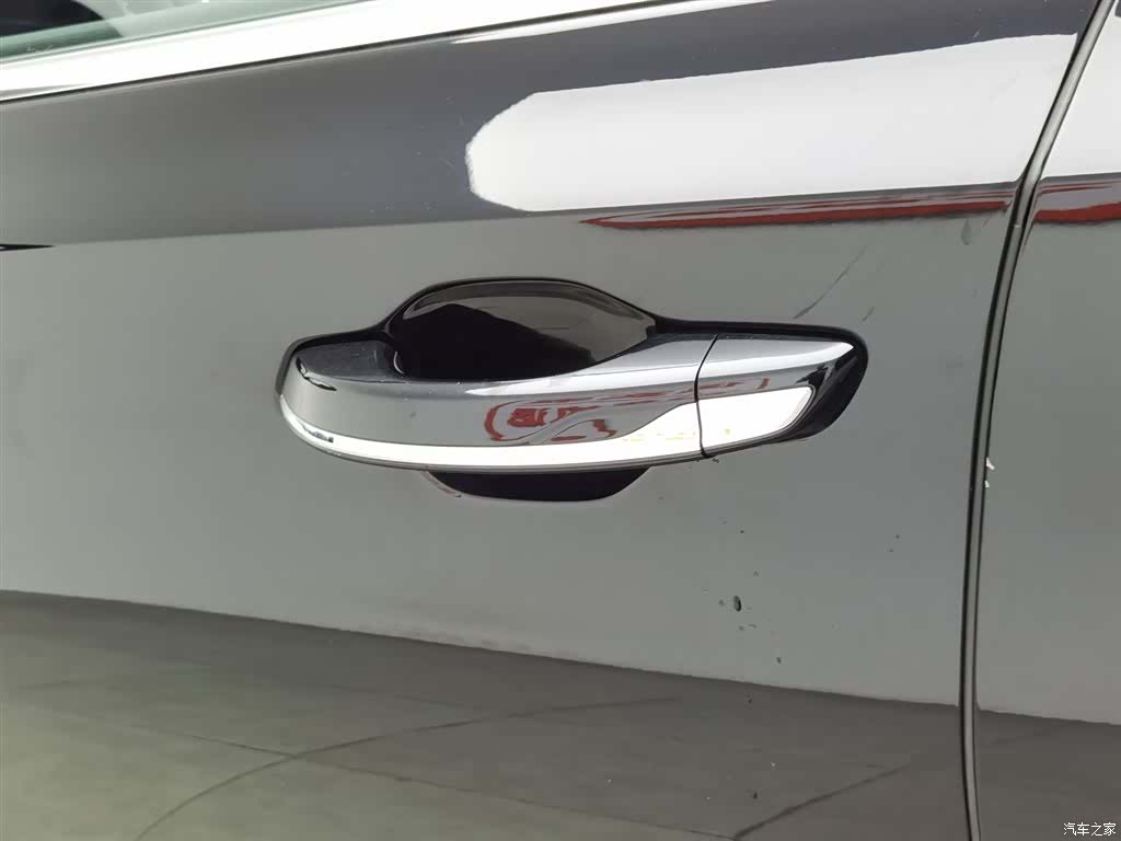 Hongqi H5, 2023 18